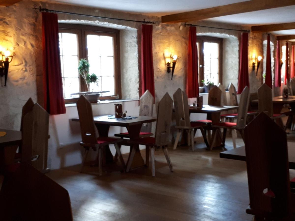 Hotel Burg Katzenstein Extérieur photo