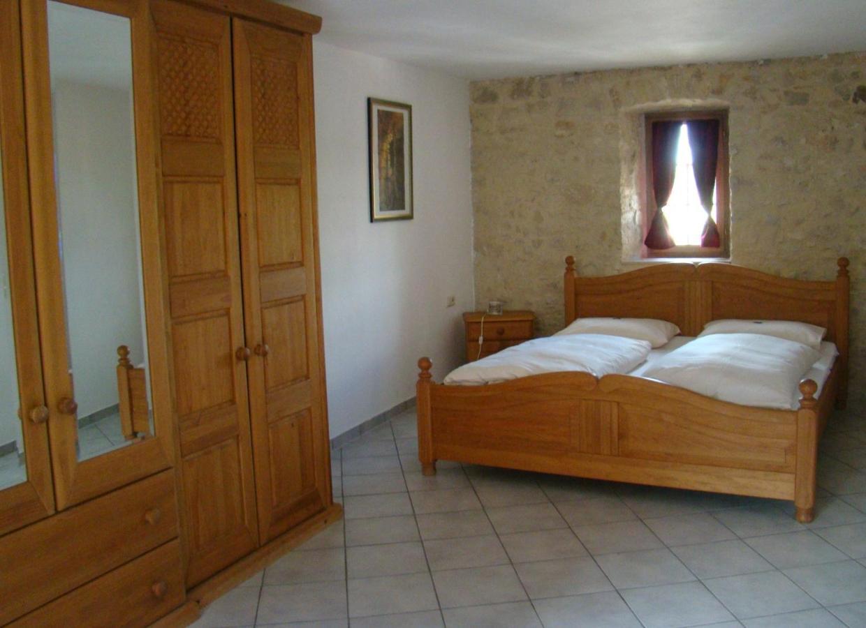 Hotel Burg Katzenstein Extérieur photo