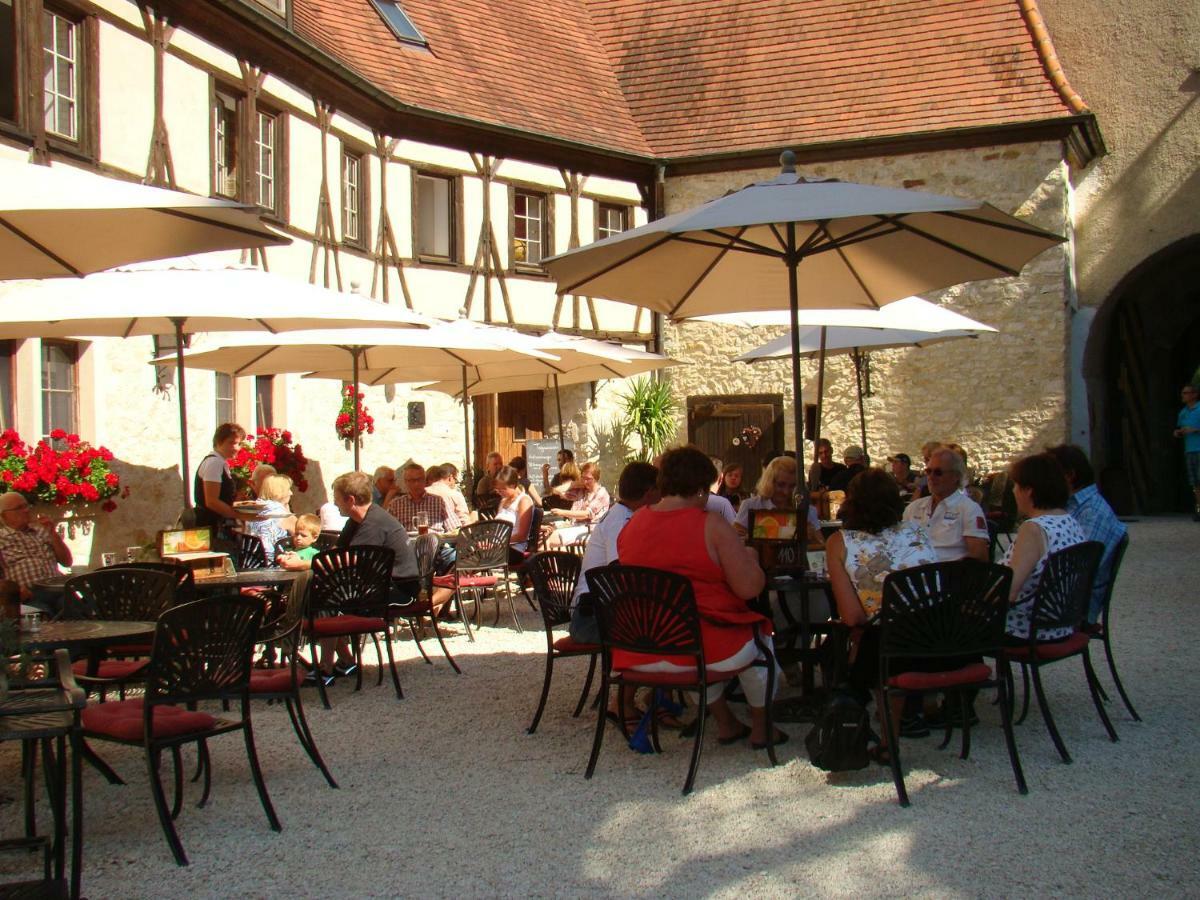 Hotel Burg Katzenstein Extérieur photo